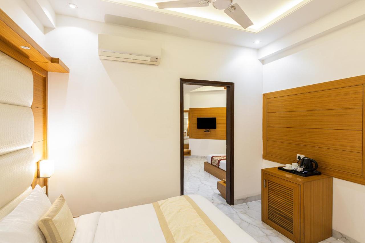 Hotel Star By Star Group- Near Delhi Airport New Delhi Luaran gambar