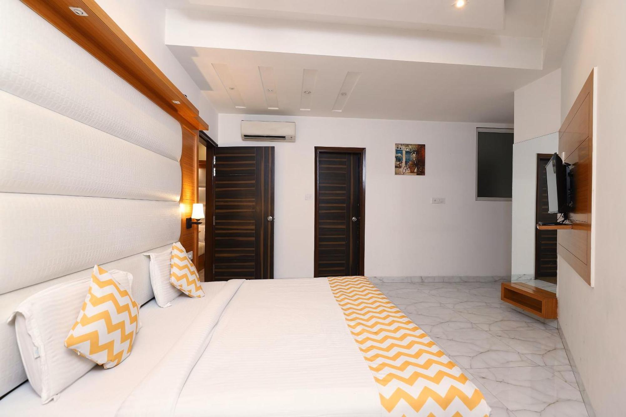 Hotel Star By Star Group- Near Delhi Airport New Delhi Luaran gambar