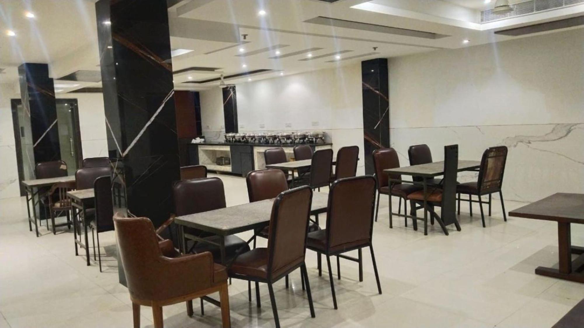 Hotel Star By Star Group- Near Delhi Airport New Delhi Luaran gambar