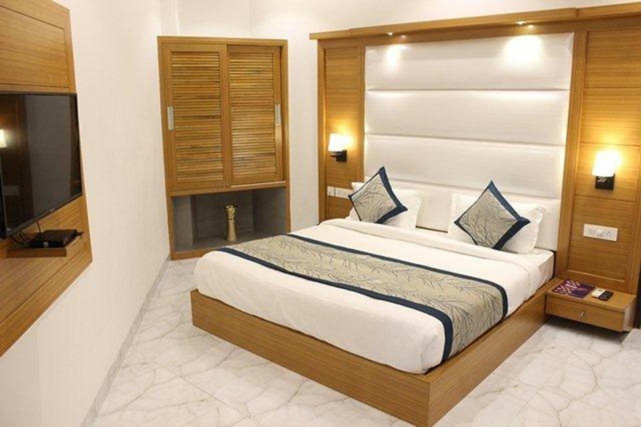 Hotel Star By Star Group- Near Delhi Airport New Delhi Luaran gambar